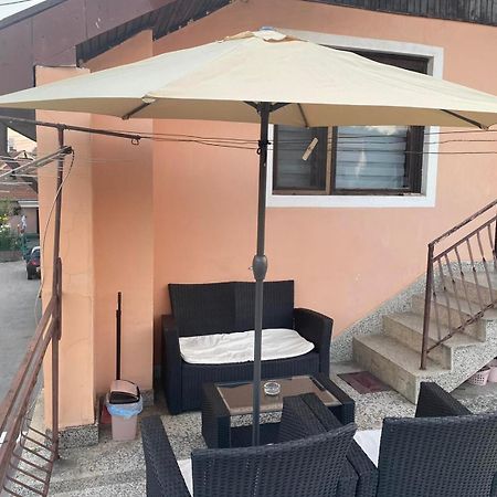 Micin Dom Apartamento Pirot Exterior foto