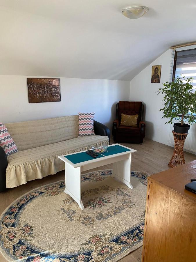 Micin Dom Apartamento Pirot Exterior foto