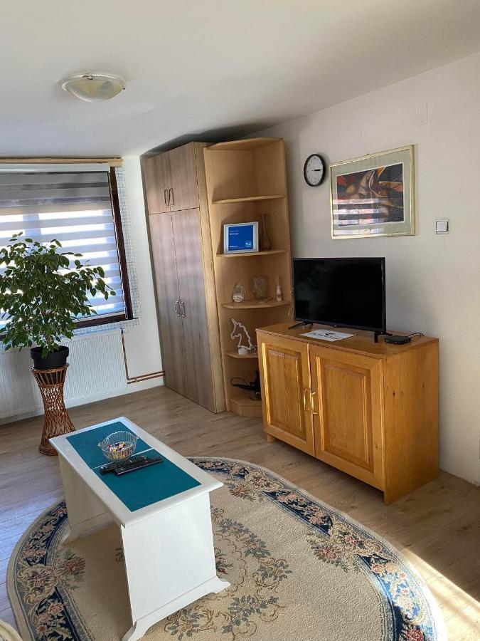 Micin Dom Apartamento Pirot Exterior foto