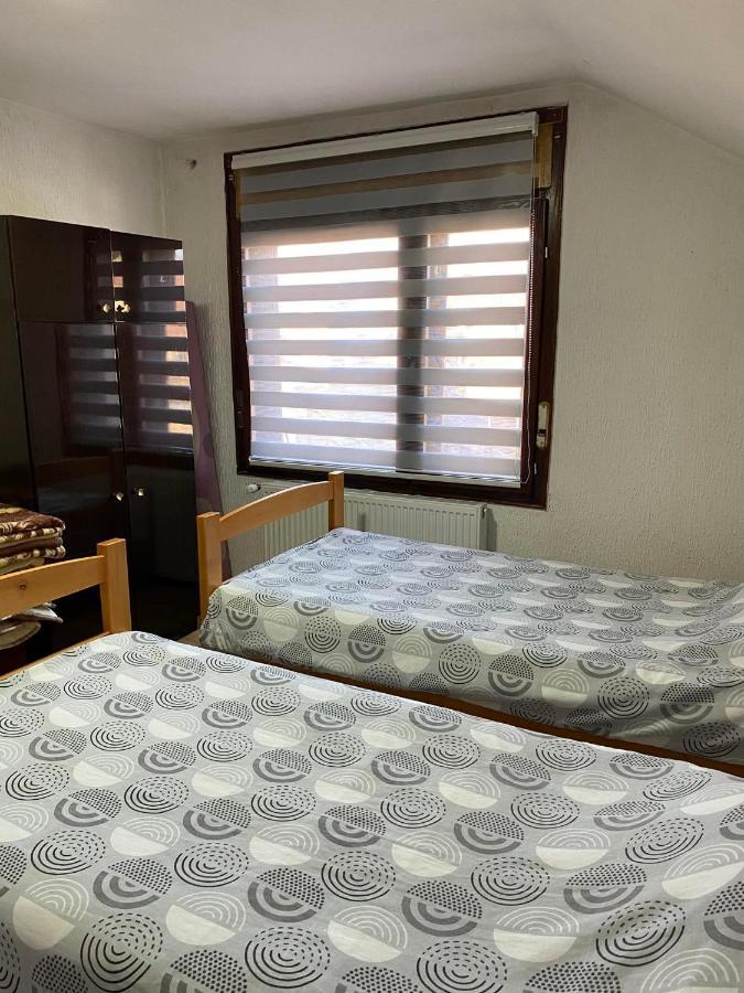 Micin Dom Apartamento Pirot Exterior foto
