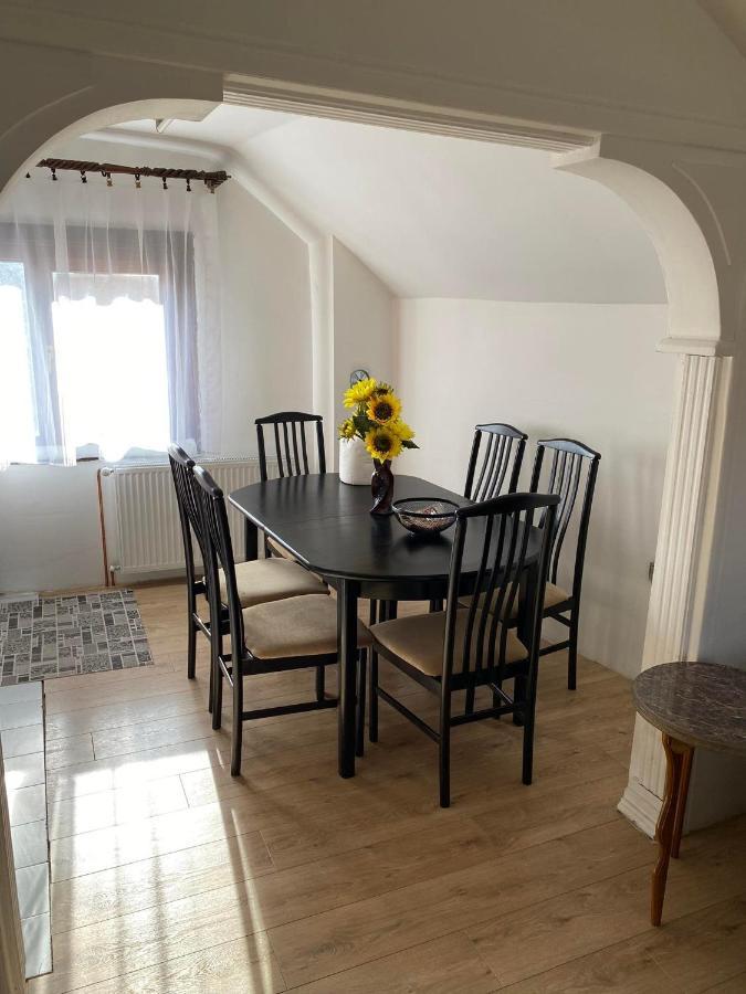 Micin Dom Apartamento Pirot Exterior foto