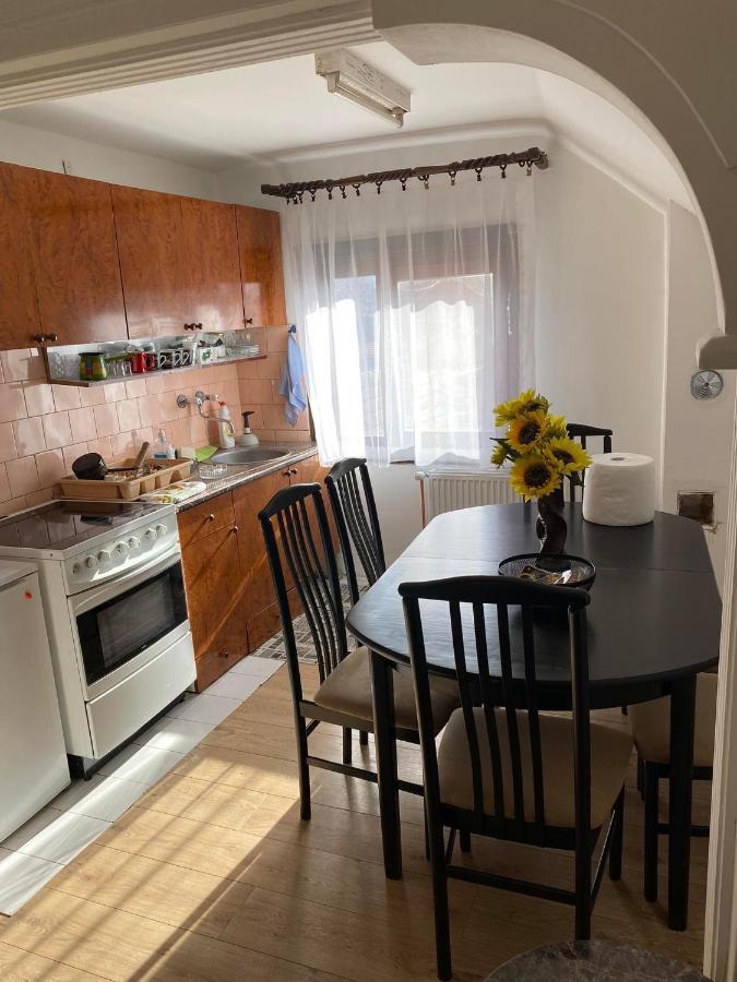 Micin Dom Apartamento Pirot Exterior foto