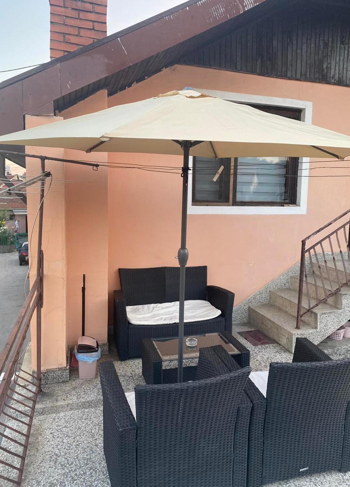Micin Dom Apartamento Pirot Exterior foto